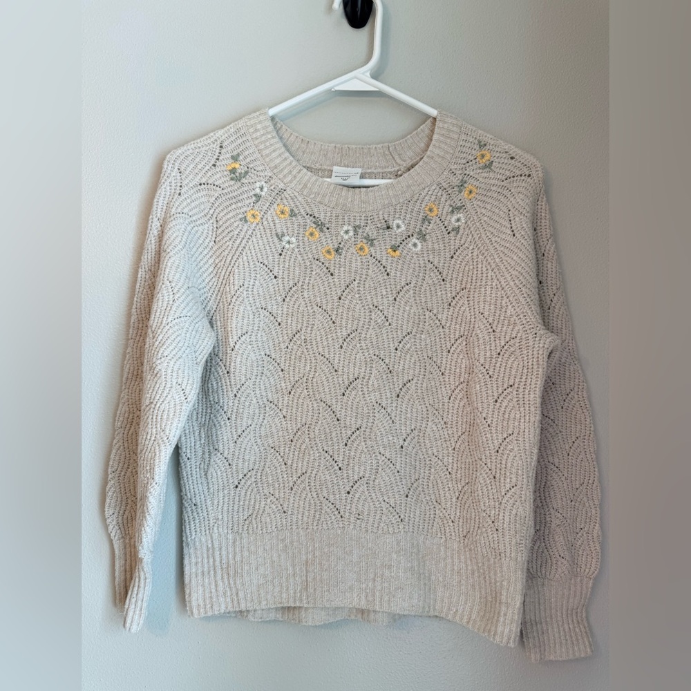 abercrombie kids Floral Embroidered Crewneck Sweater 11/12